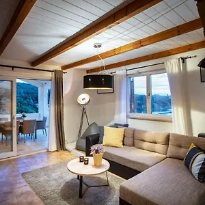 Nina Apartment Supetarska Draga
